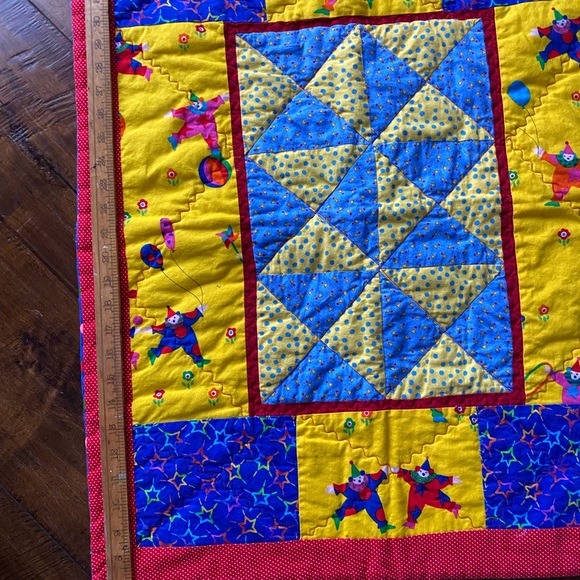 Gorgeous baby, doll quilt or wall hanging for the baby’s room. Handmade. - Picture 5 of 9